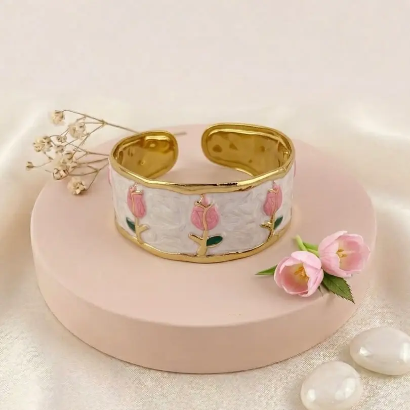 RVUOE7303.webp