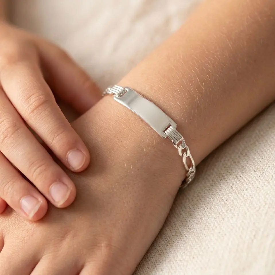 esclava plata niños cartier.webp