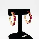 magnific_exhibir-un-par-de-aretes-_JN9wk5rOq4.webp