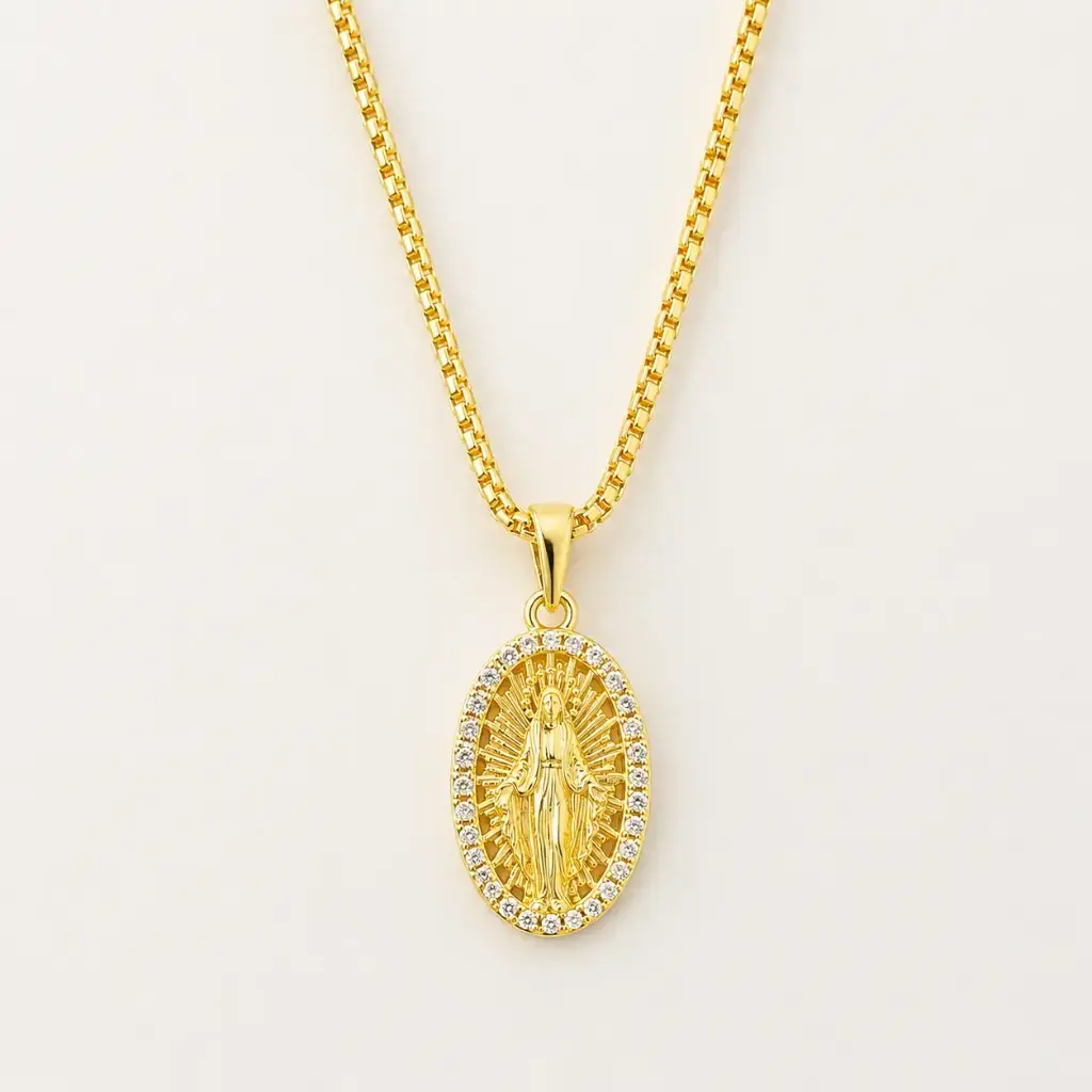 [G-CDD-230] Cadena en rodinado gold cadena especial dije microcirconia virgen Milagrosa.webp