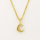 [G-CDD-228] Cadena en rodinado gold cadena especial dije microcirconia media luna.webp