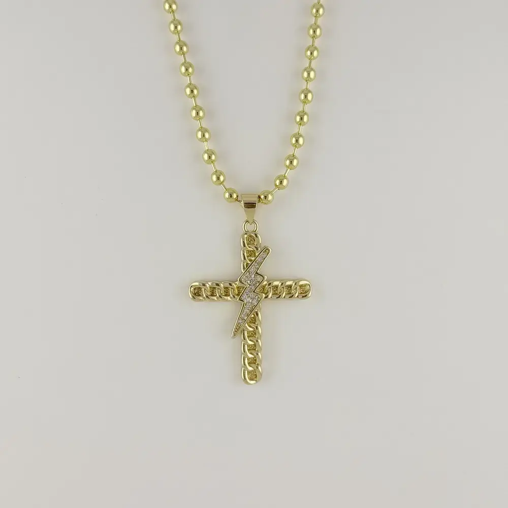 [G-CDD-236] Cadena en rodinado gold cadena especial dije microcirconia cruz.webp