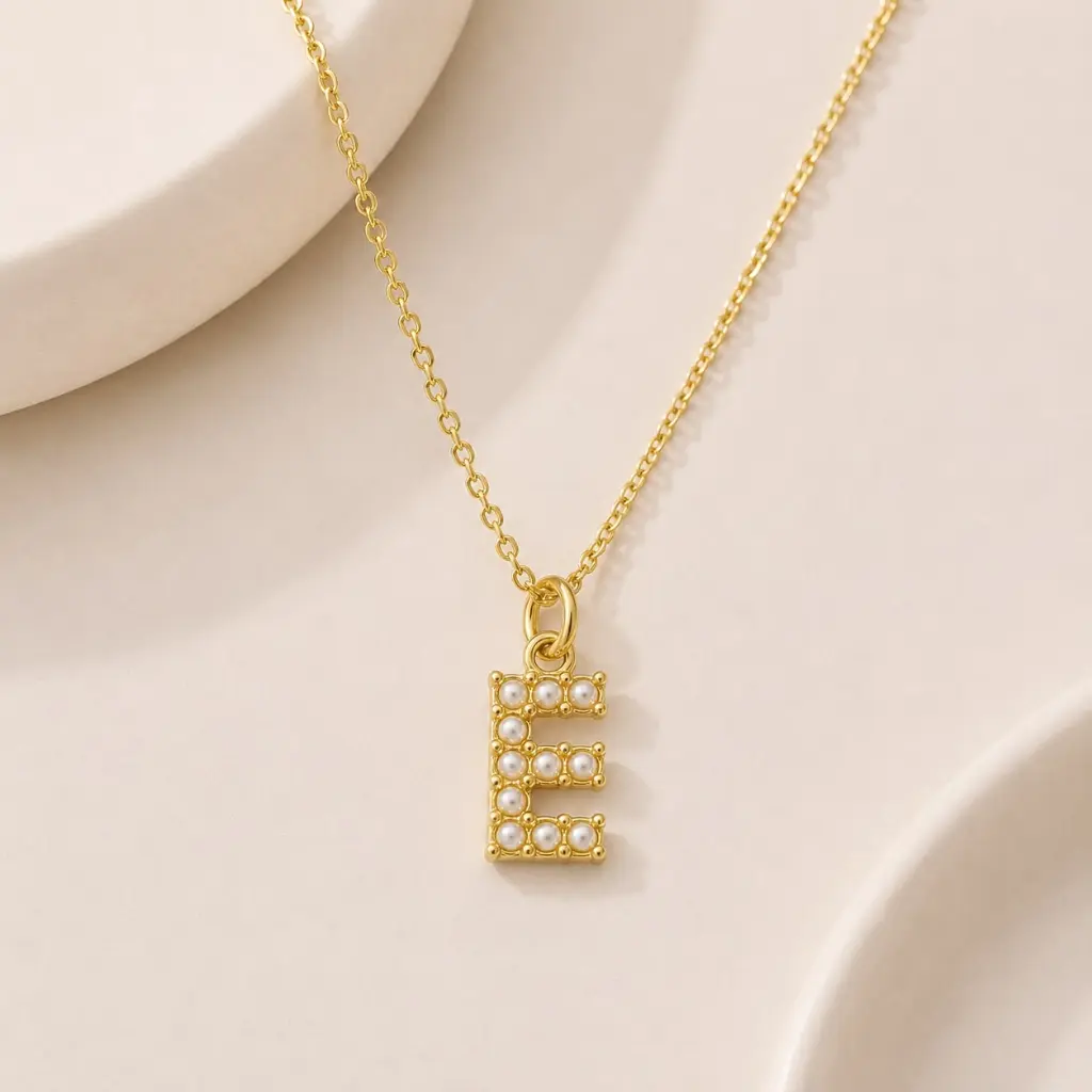 COLLAR INICIAL LETRA E.webp