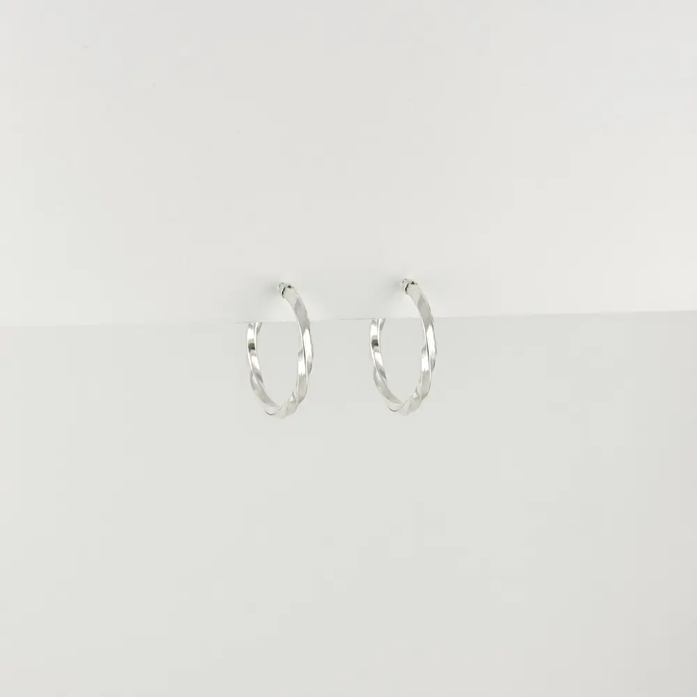 Argollas en plata ley 925 entorchadas 2.3 cm