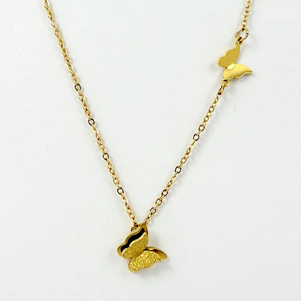 *COLLAR EN ACERO GOLD DIJE MARIPOSAS SATINADAS