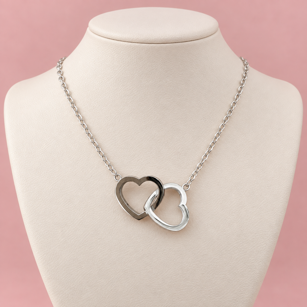 Collar en acero silver dije corazones alianzas