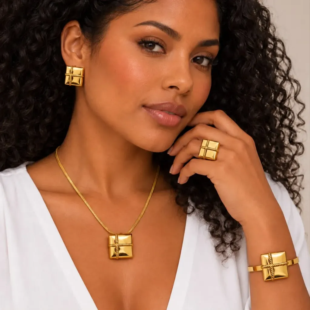 [AC-JU-148] Set acero completo gold cuadrado tipo caja regalo