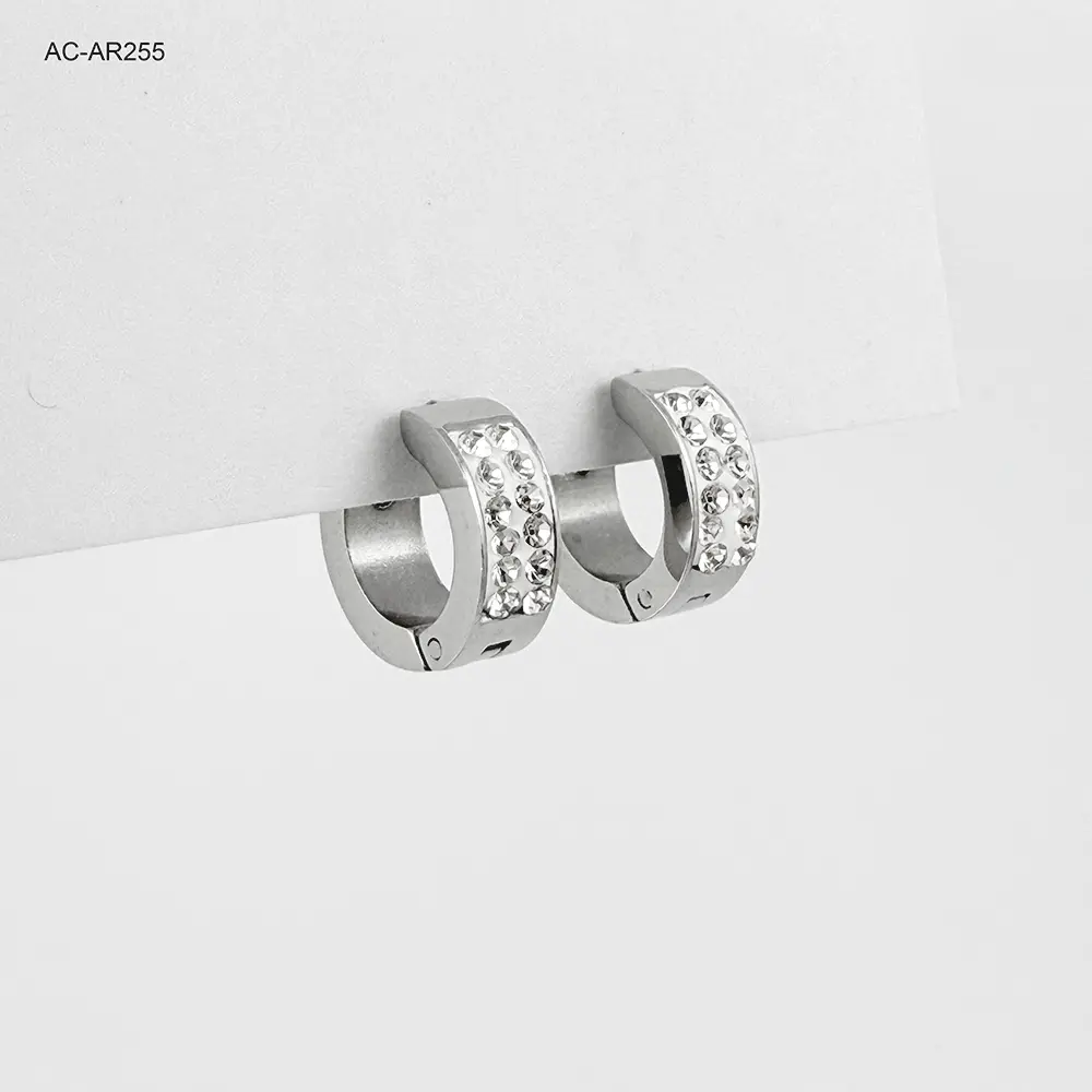 Argolla huggie acero silver doble línea microcircones blancos