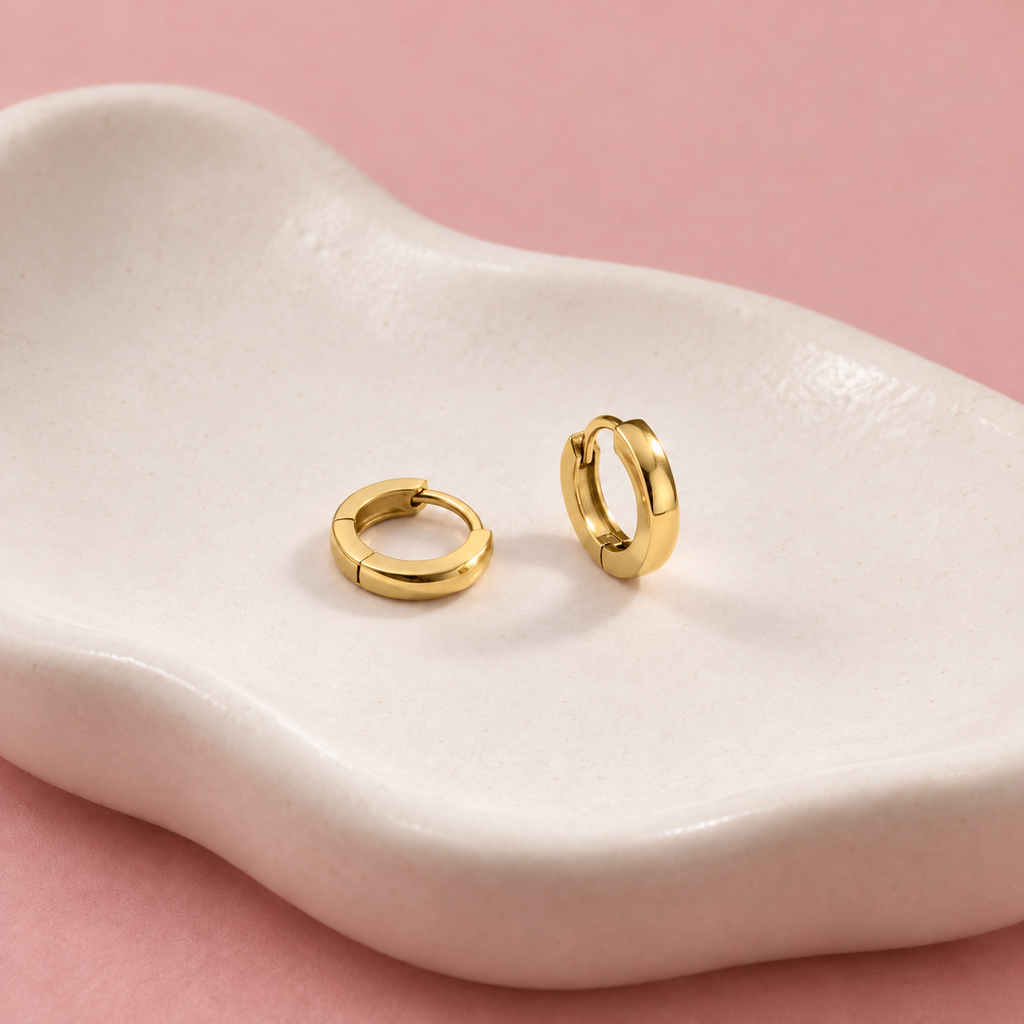 Argolla huggie acero gold 1 cm - 2mm