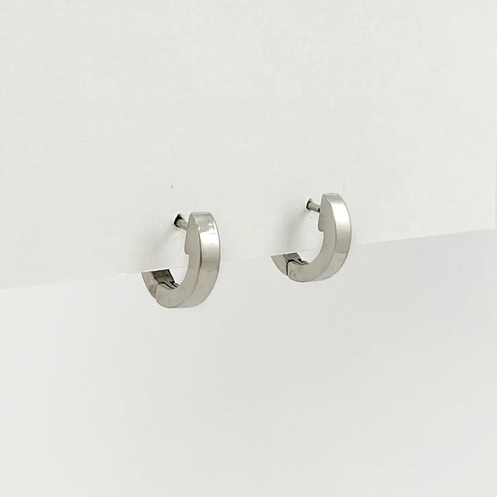 Argolla huggie acero silver 1.3cm