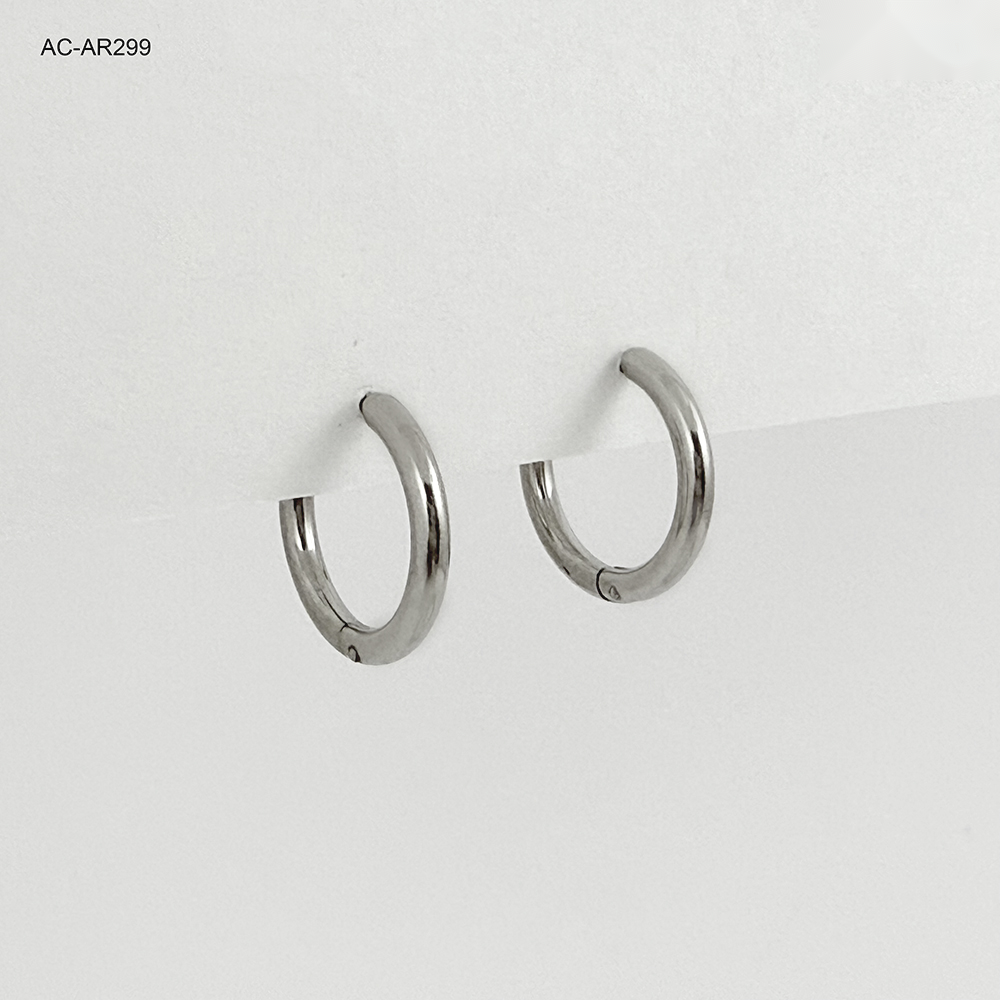 Argolla huggie acero silver tipo hilo 2cm