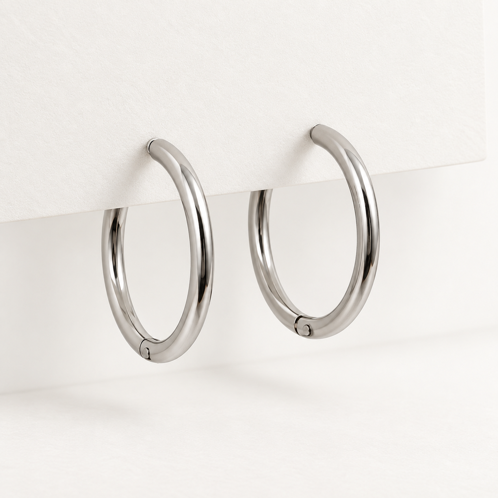 Argolla huggie acero silver tipo hilo 2.5cm