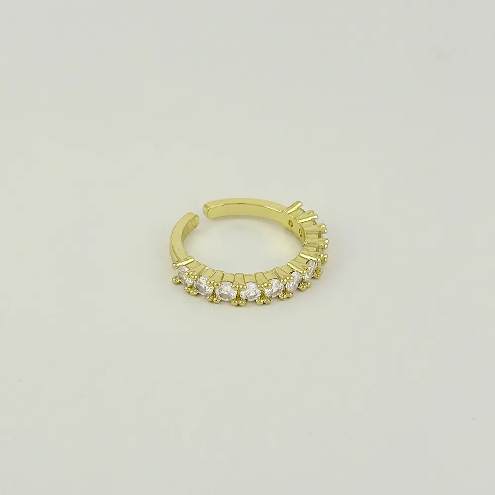 Anillo en rodinado gold ajustable tipo cintillo cristales blancos