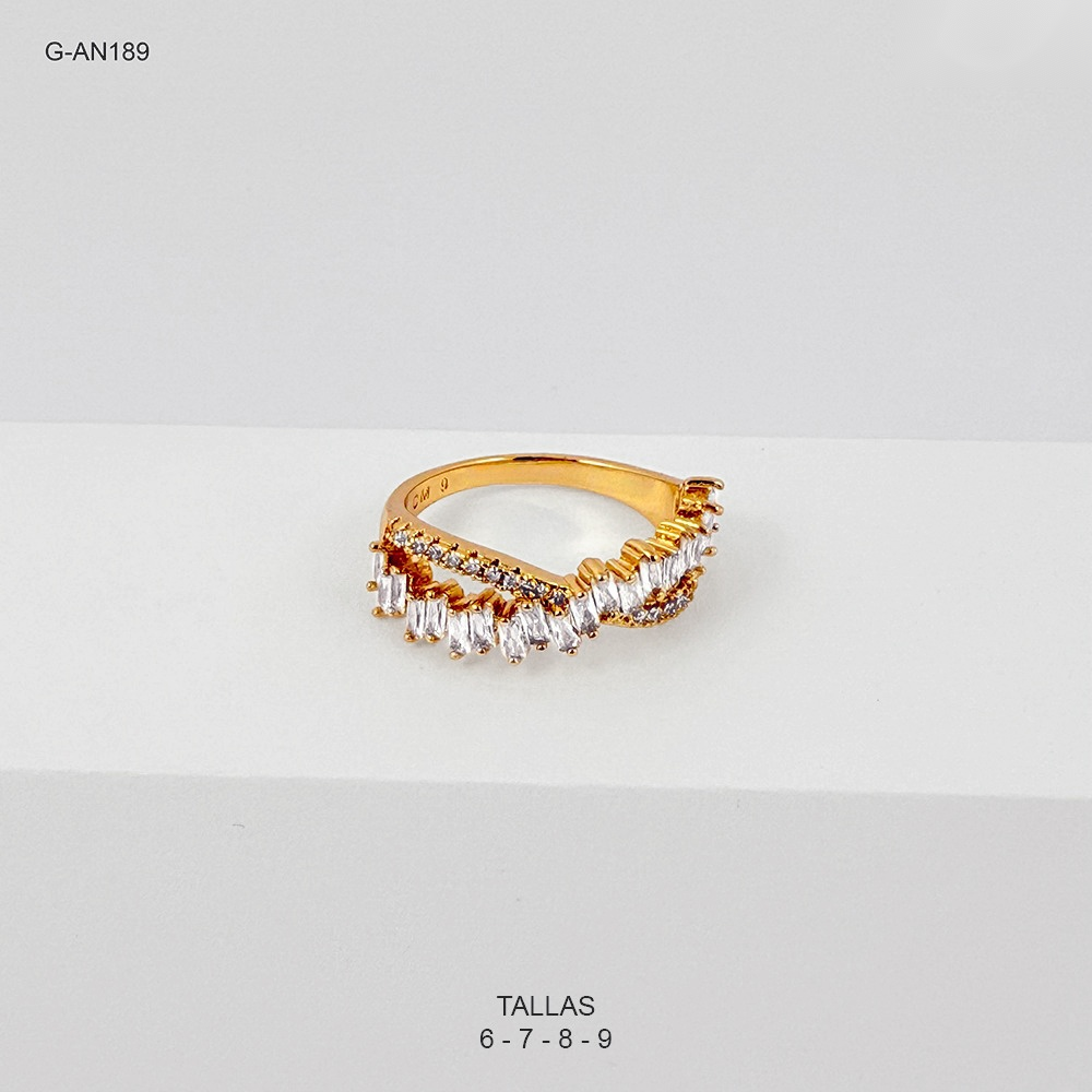 *ANILLO RODINADO ESPECIAL ENJOYADO CRUZADO CRISTALES BLANCOS