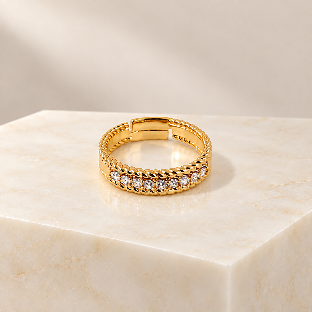Anillo rodinado ajustable enjoyado circones y bandas tipo cuerda