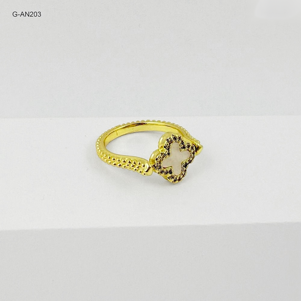*ANILLO EN RODINADO GOLD VAN CLEEF NÁCAR BLANCO