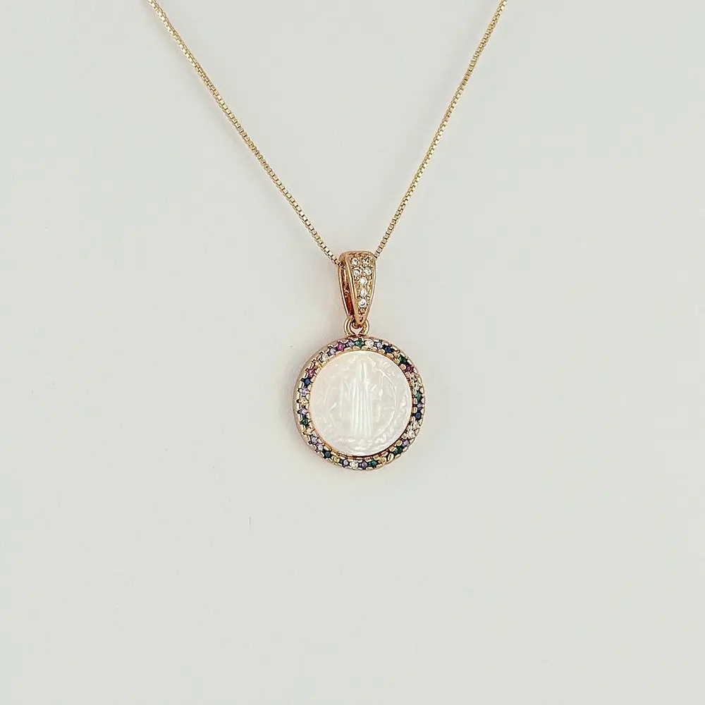 Collar en rodinado gold rose línea especial medalla san benito nácar