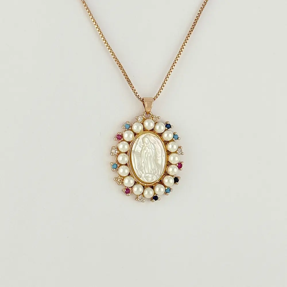 Collar en rodinado gold rose línea especial medalla nácar perlas 