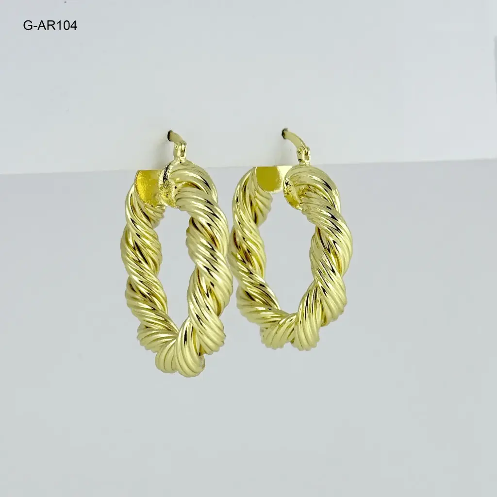 Maxi Argollas chunky en rodinado gold entorchadas 