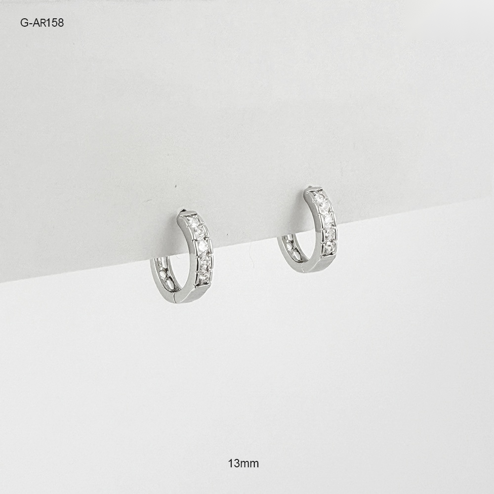 *ARGOLLA HUGGIE RODINADO SILVER CRISTALES BLANCOS 13MM