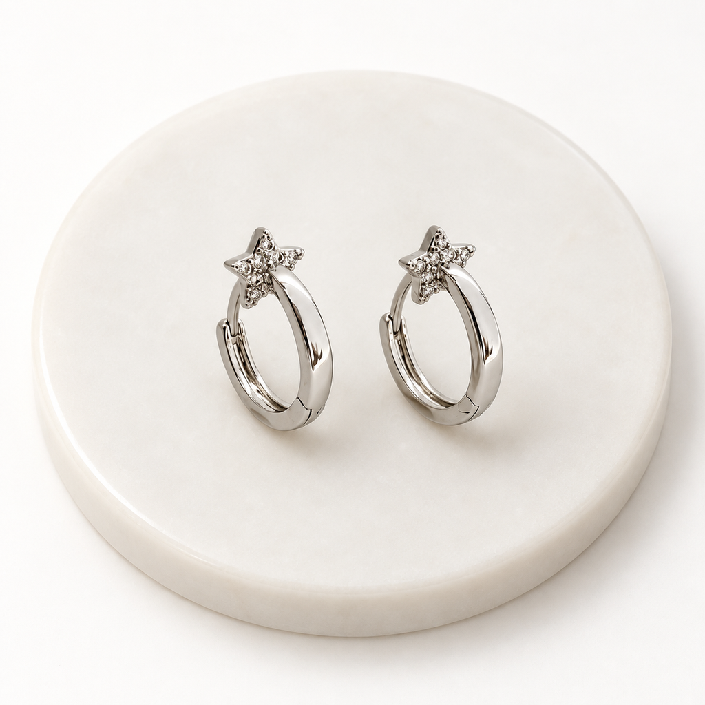 Argolla huggie rodinado silver estrella 1.2 cm