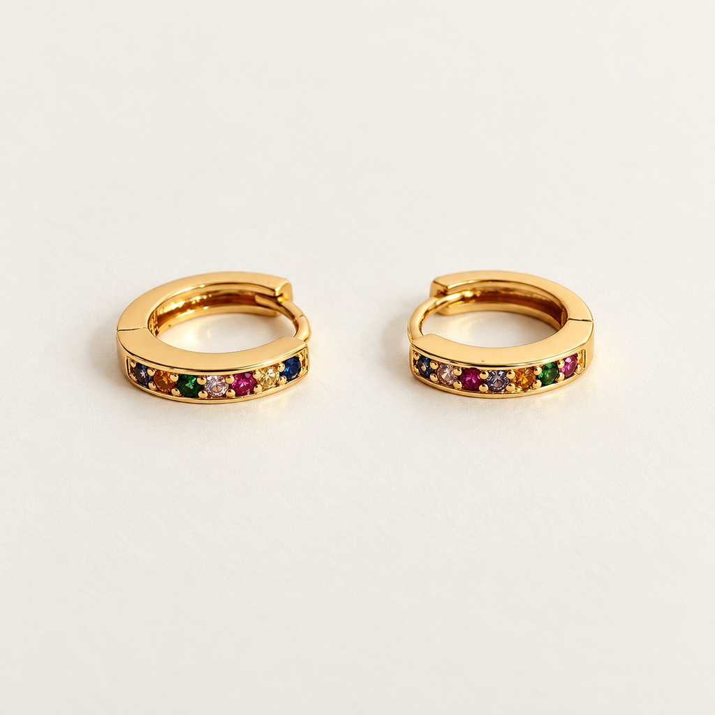Argolla huggie rodinado gold mini microcircones colores 1 cm 