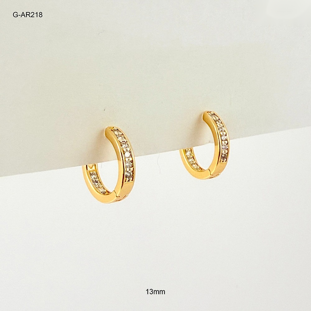 *ARGOLLA HUGGIE RODINADO GOLD MICROCIRCONES BLANCOS 13MM