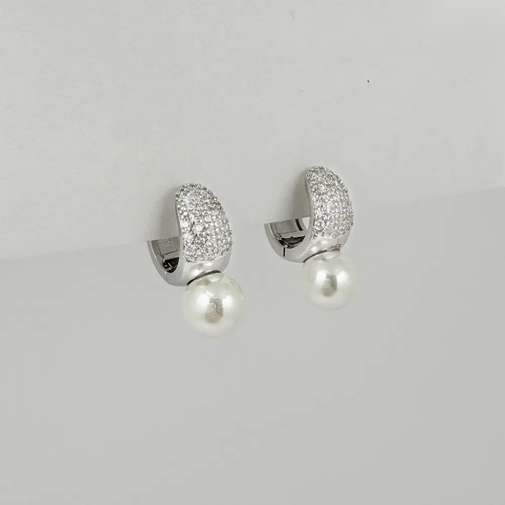 Argolla huggie especial rodinado silver microcircones blancos perla swarousky 14mm