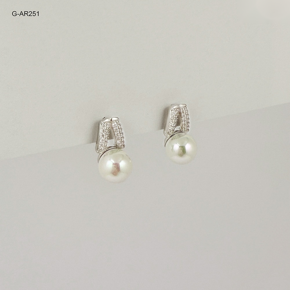 *ARETE DE PRESIÓN RODINADO SILVER MICROCIRCONES BLANCOS PERLA SWAROUSKY