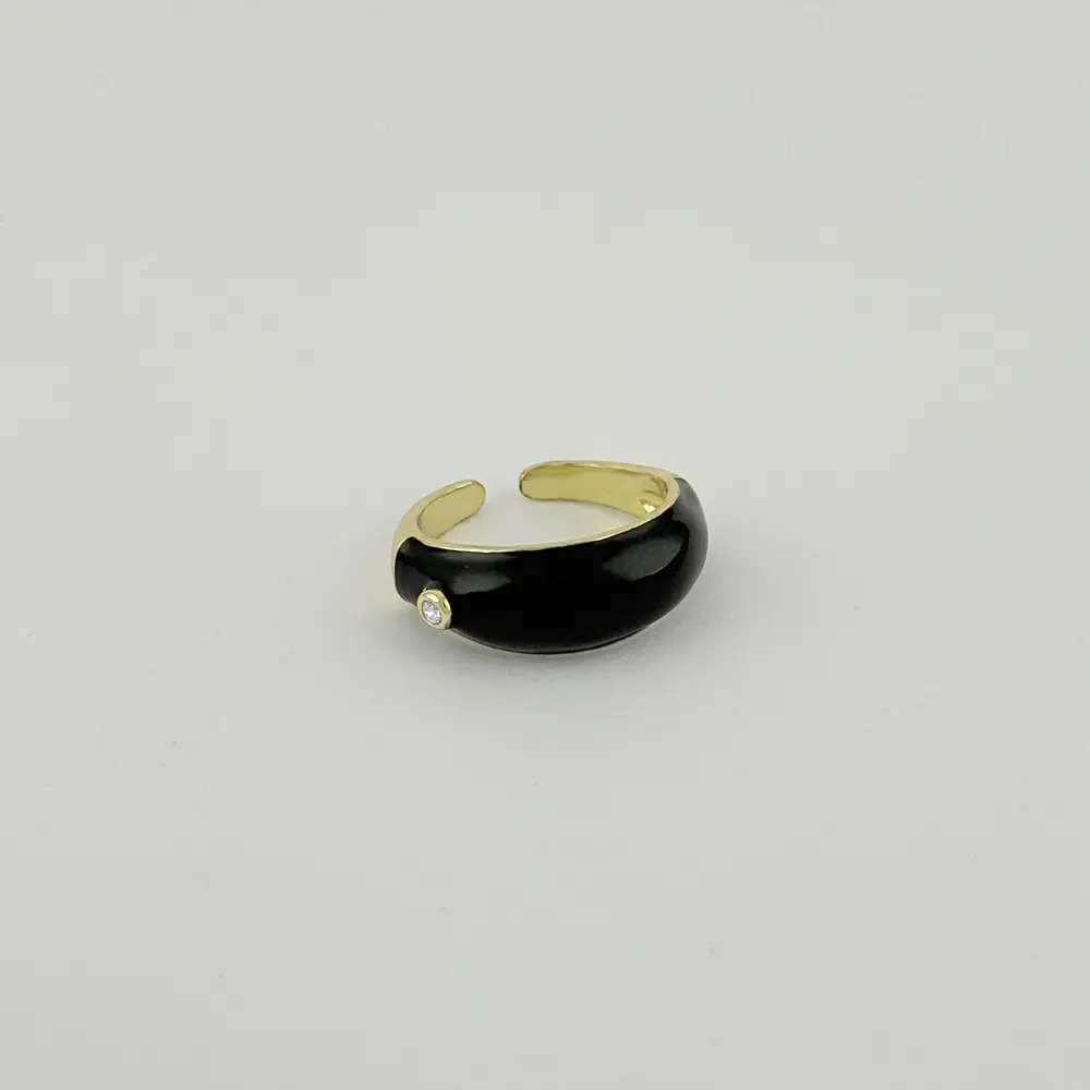 Anillo en rodinado gold ajustable esmaltado negro