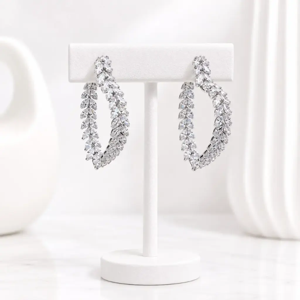Aretes en rodinado Silver línea premium corazón cristales baguette 