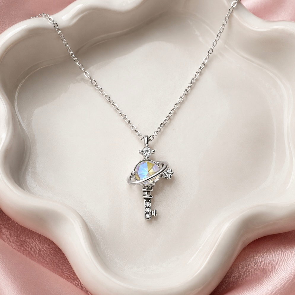Collar plata 925 baño rodio llave saturno ópalo