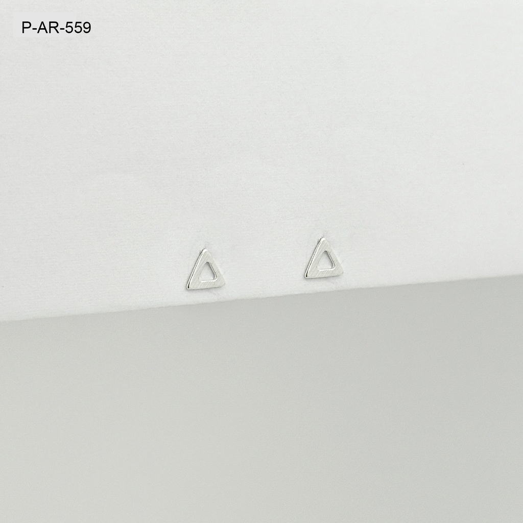 *P-AR-559 TOPO PLATA 925 TRIÁNGULOS TROQUELADOS