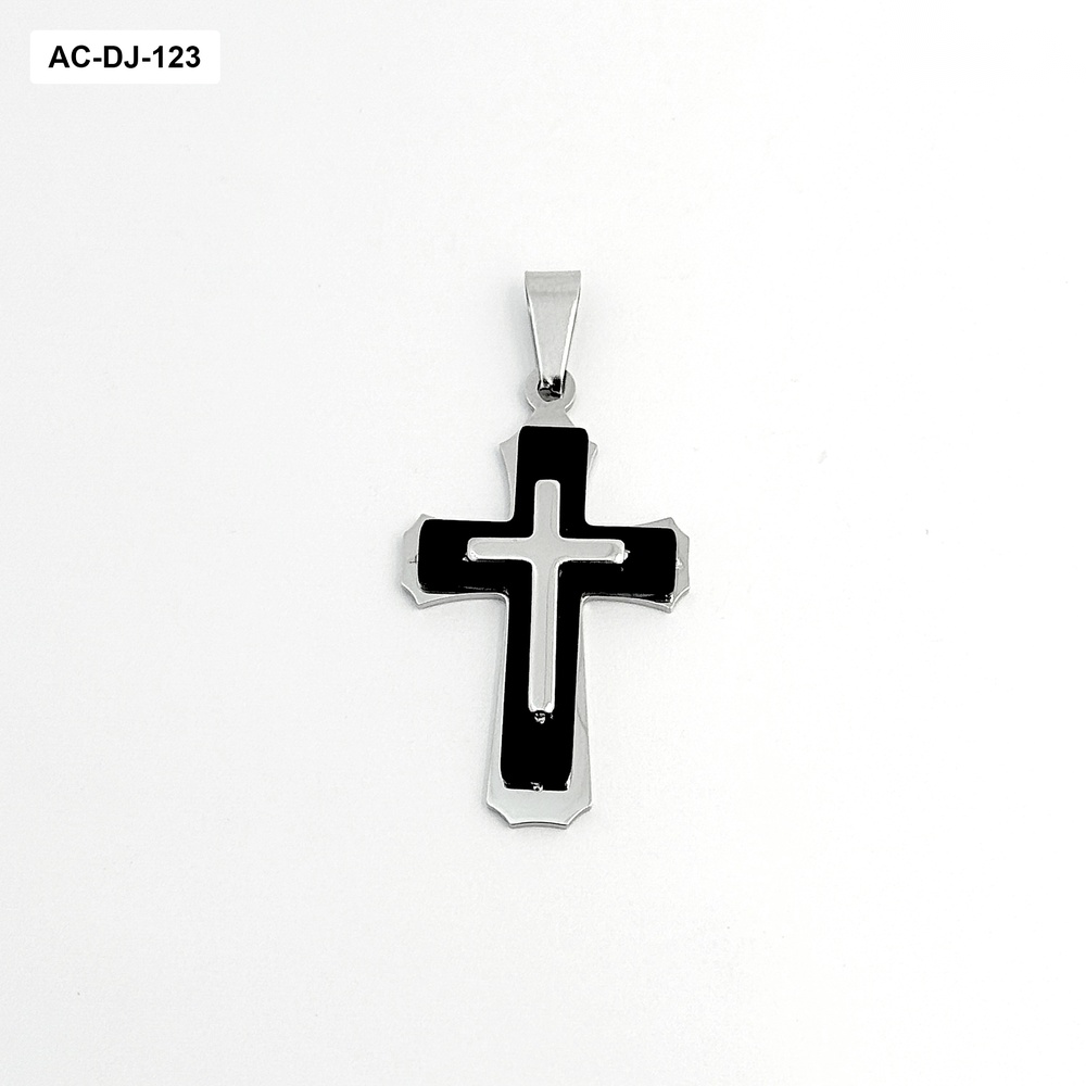 Dije en acero silver cruz negra