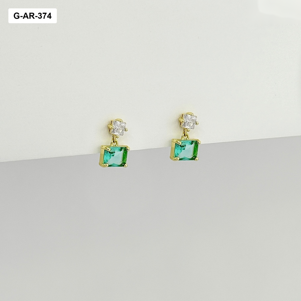 *Aretes en rodinado gold cristal turquesa cuadrado
