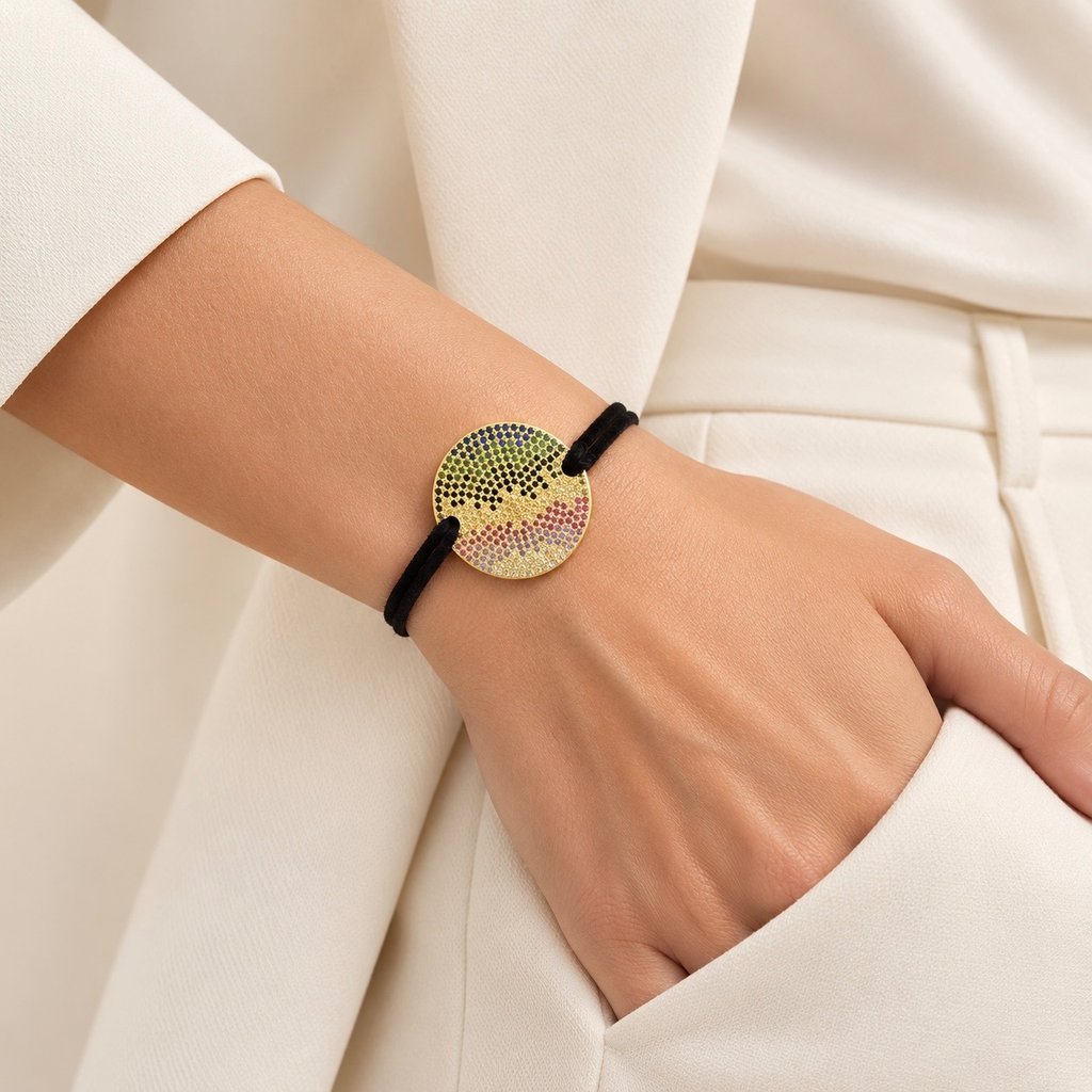 Pulsera en rodinado cordón negro ajustable dije microcircones Ref. 3