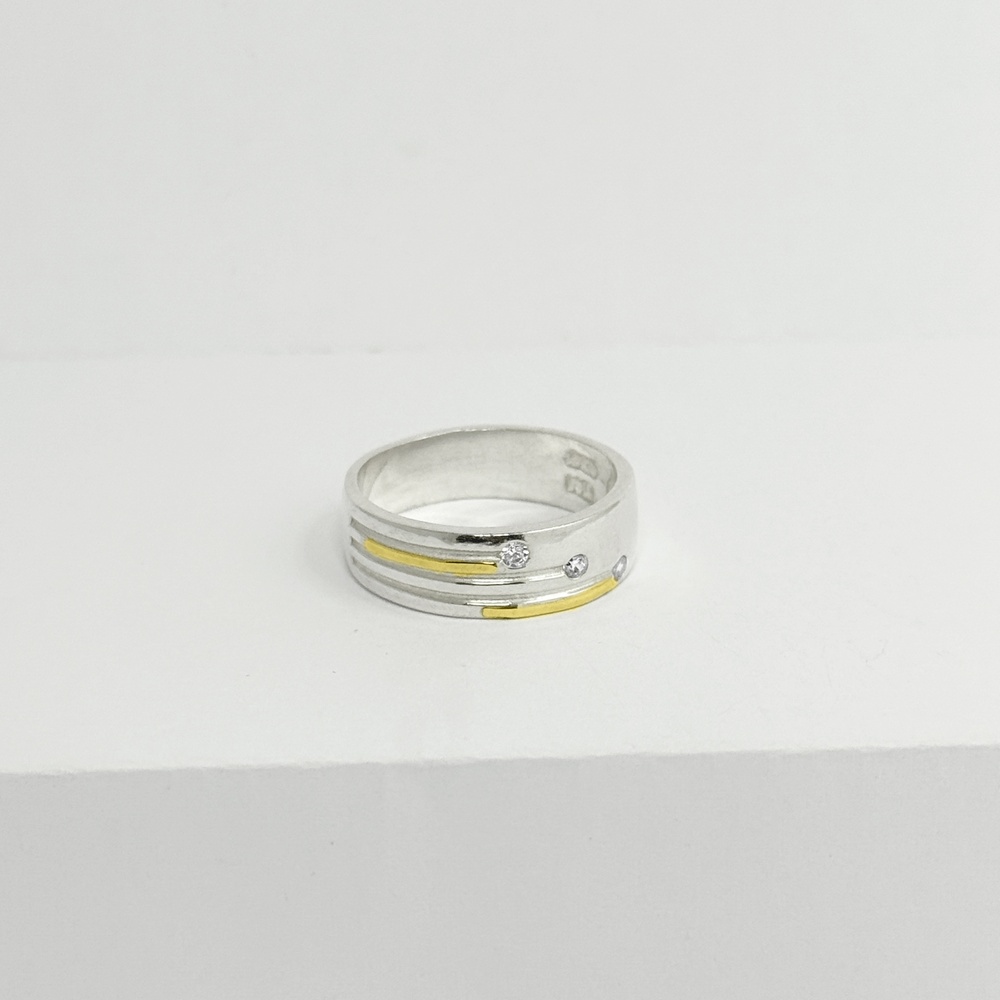 Anillo en Plata ley 925 Líneas circones en Laminado estilo alianza - Talla 9