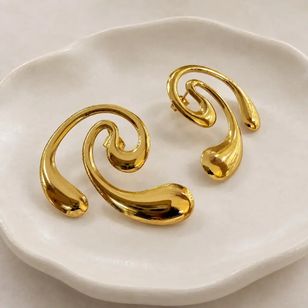 Maxi aretes en acero gold espiral órganico 
