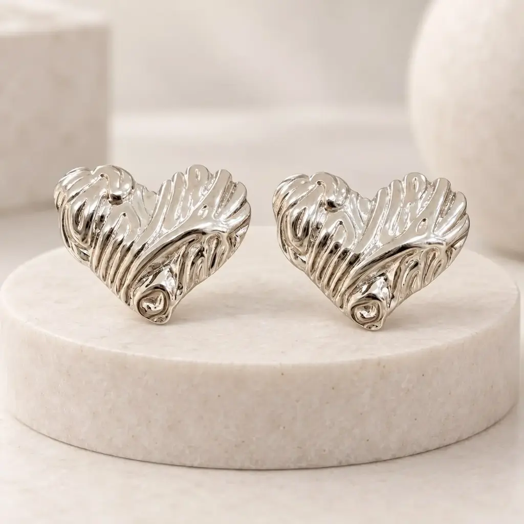 Maxi aretes en acero silver corazón órganico texturizado 