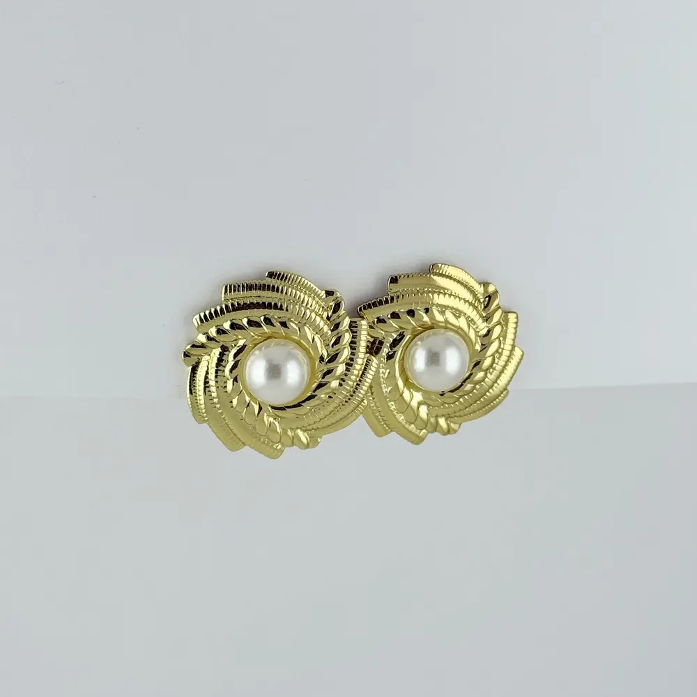 Maxi aretes en acero gold perla