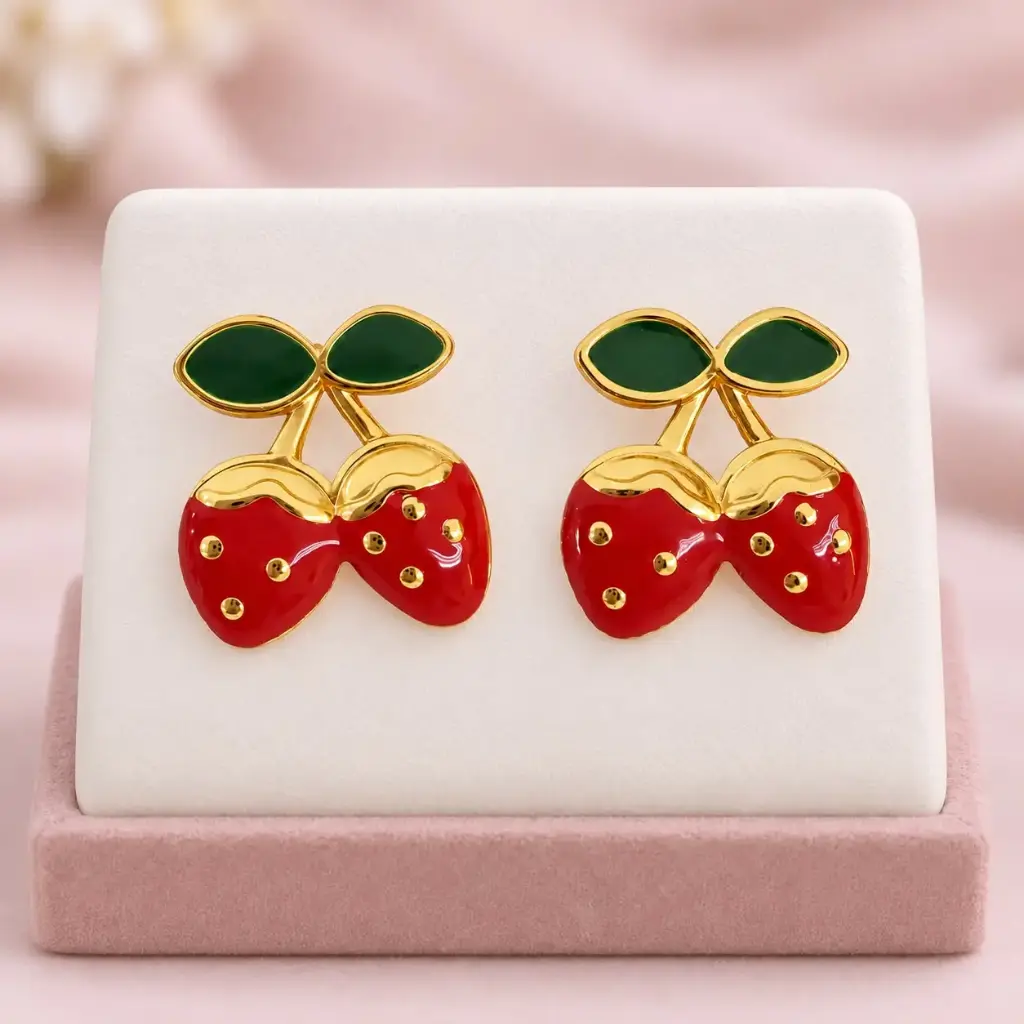 Maxi aretes en acero gold esmaltado Fresa color rojo