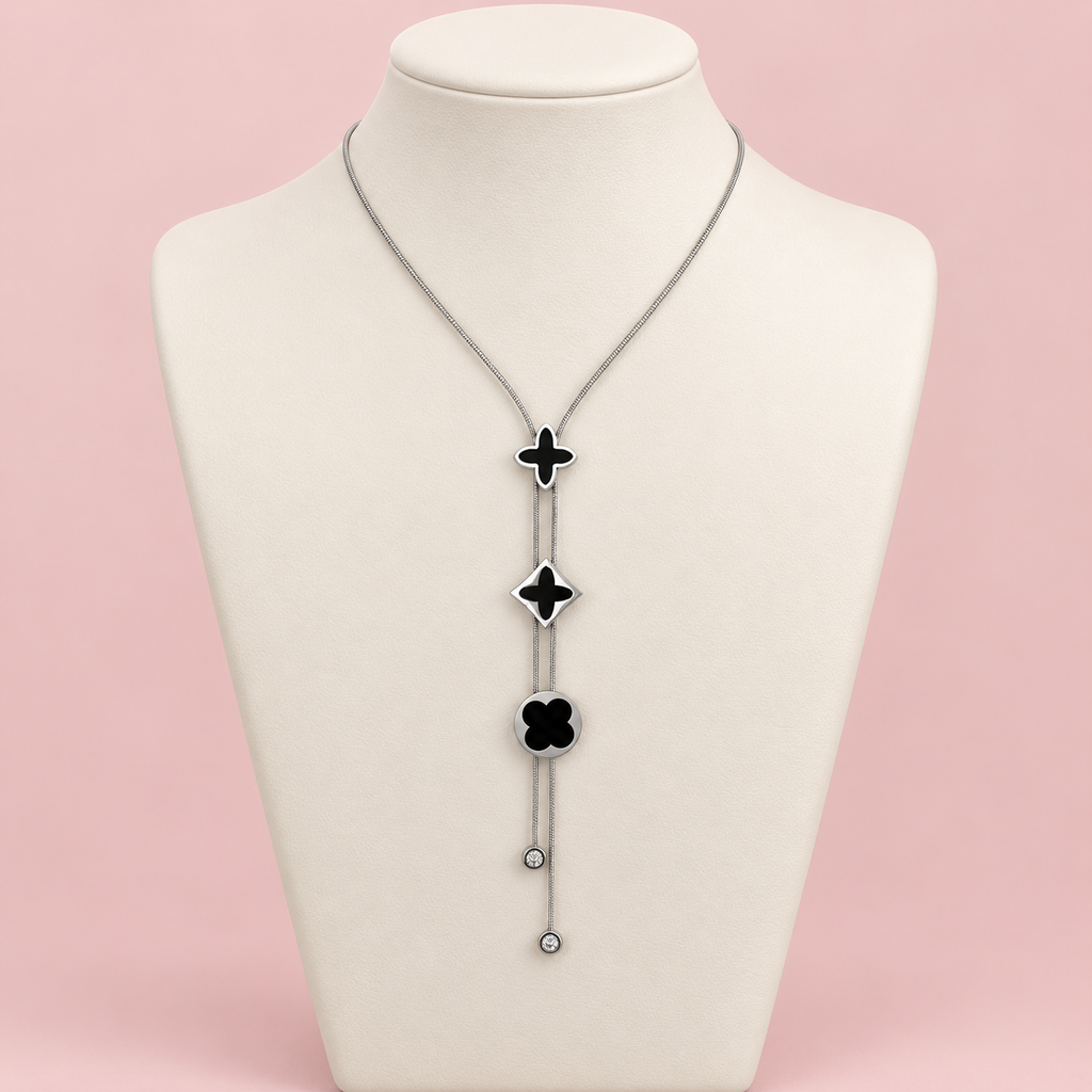 Collar en acero inoxidable plateado flor carey negro