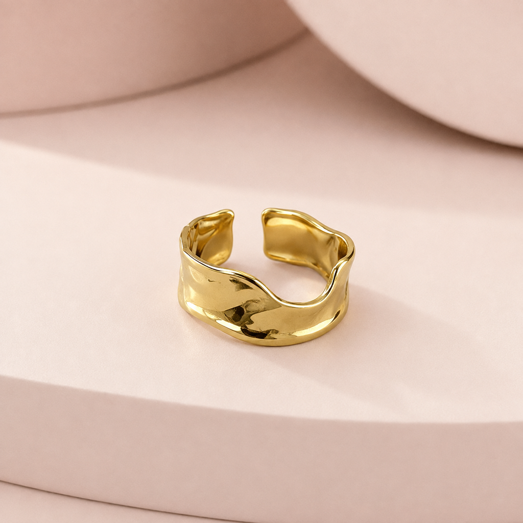Anillo en acero gold ajustable modelo 19