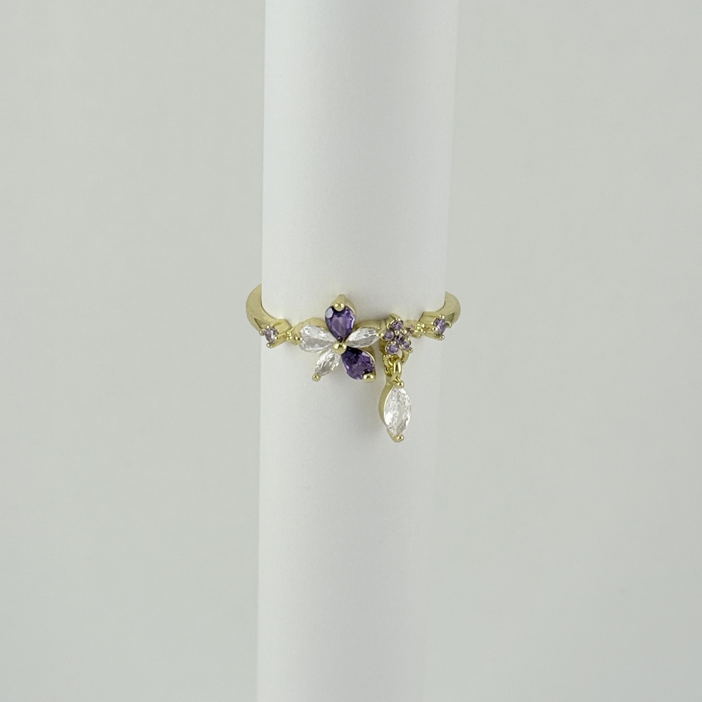 Anillo en rodinado gold cristales colores modelo 15