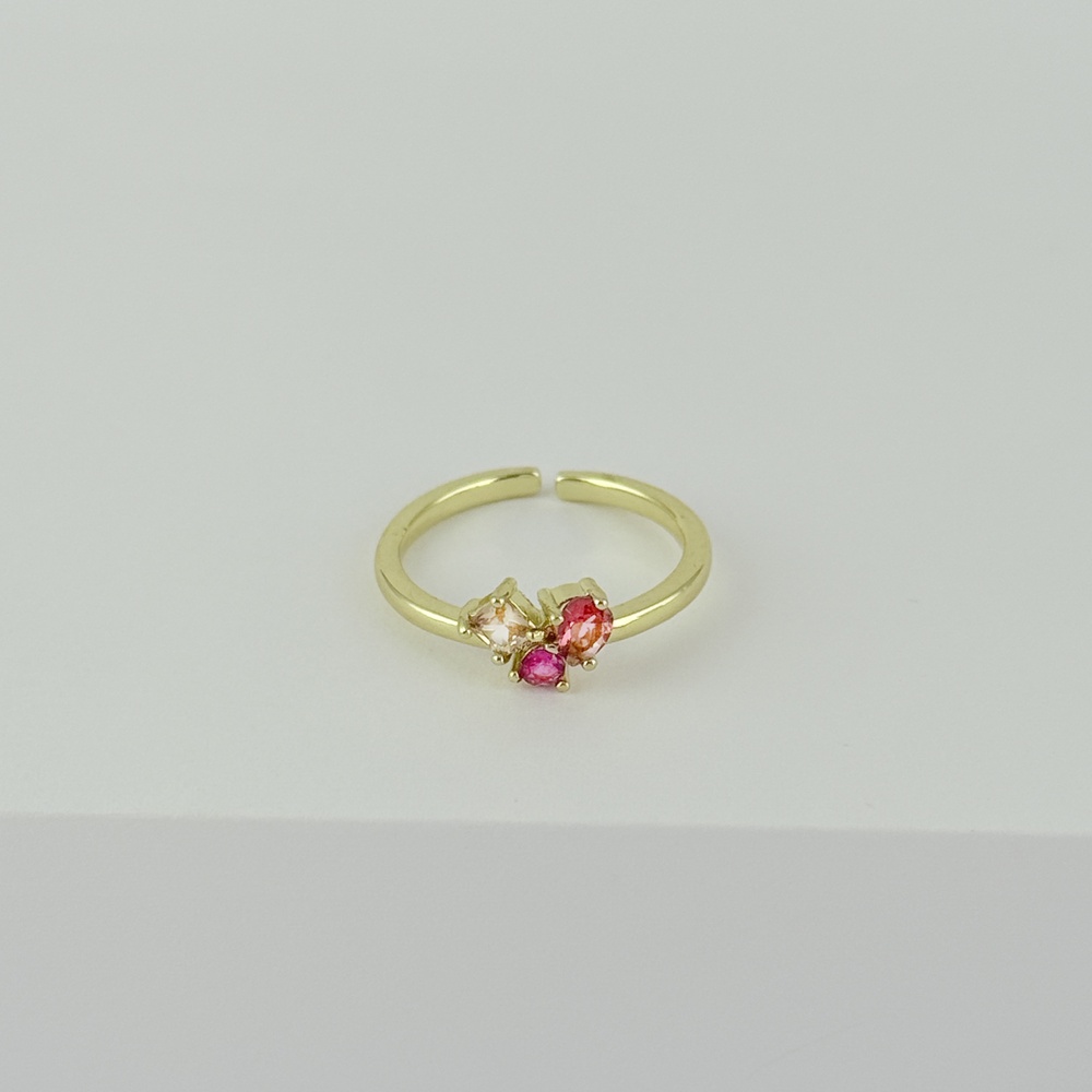 Anillo en rodinado gold cristales colores modelo 31