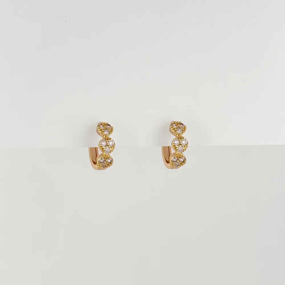 Argolla huggie en Rodinado Gold Champagne circones blancos 1.4 cm