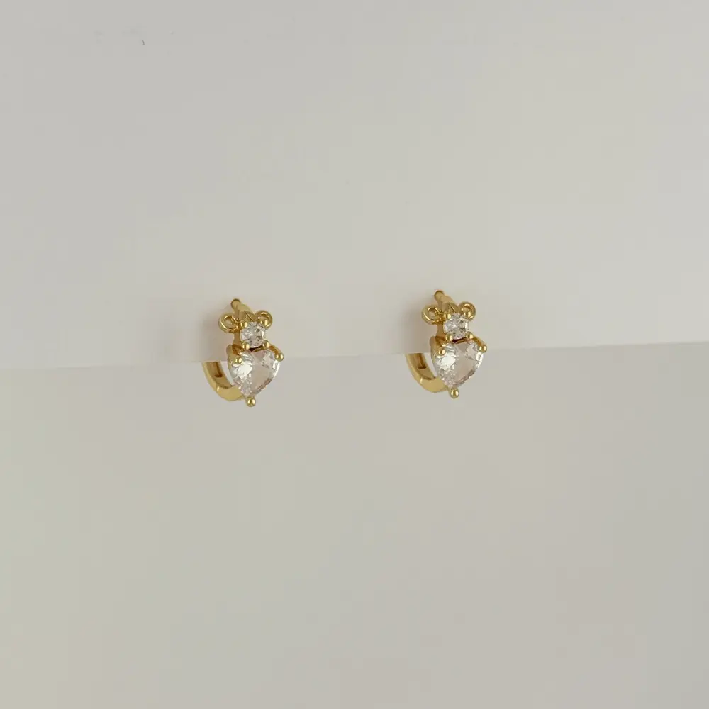 Argolla huggie en Rodinado Gold Champagne cristal corazón 1.3 cm