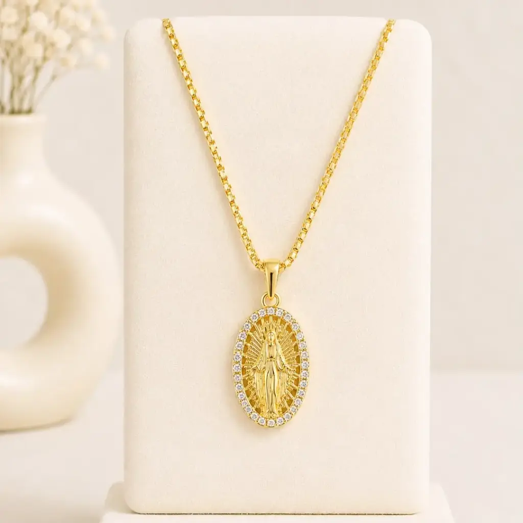 Cadena en rodinado gold cadena especial dije microcirconia virgen Milagrosa