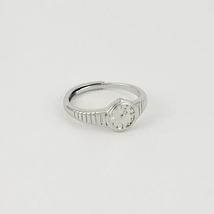 Anillo en rodinado gold / silver figura reloj simple