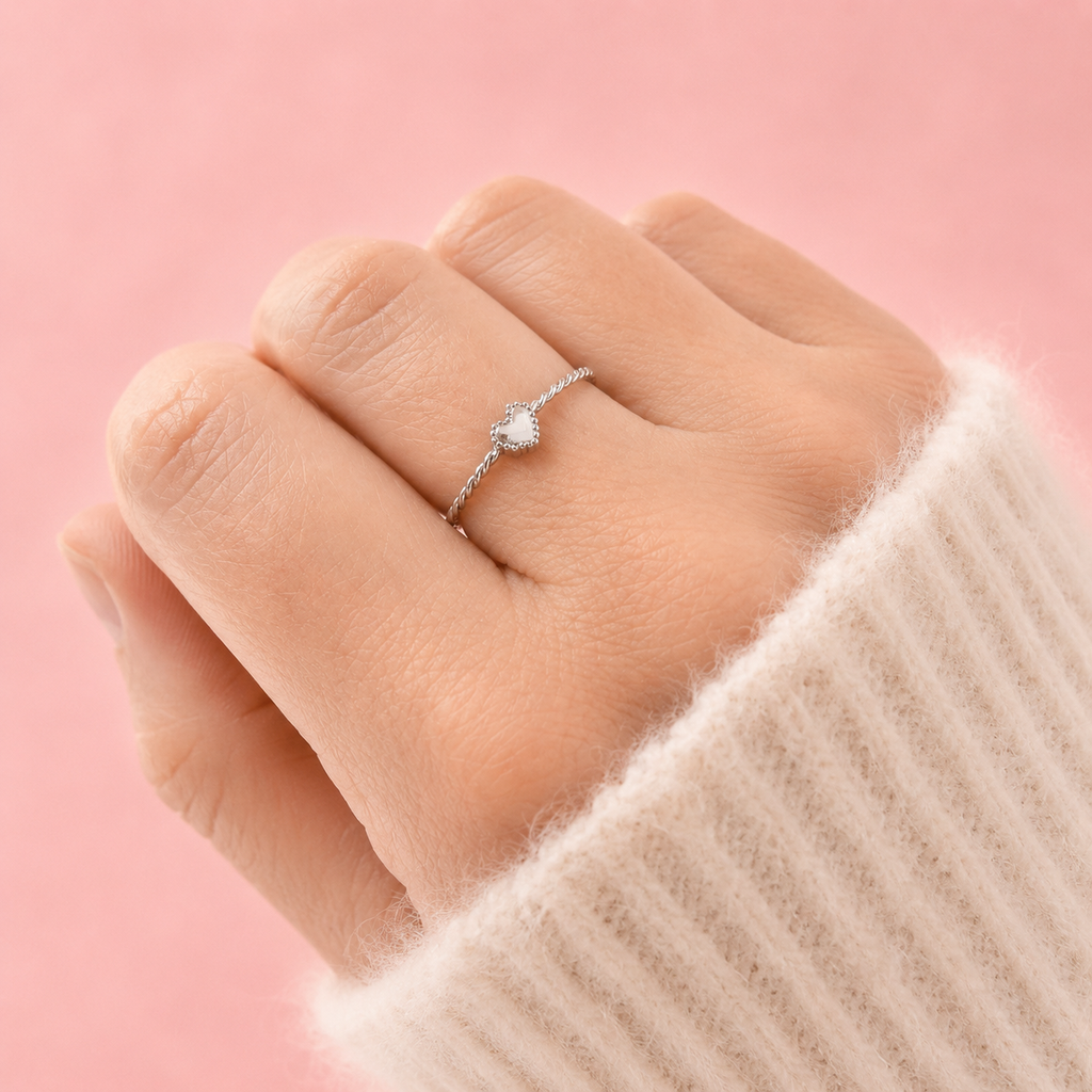 Anillo en acero silver corazón